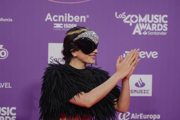 Photocall of Los40 Music Awards Santander 2025 in Valencia Singer Rosalía during the photocall prior to the Los40 Music Awards Santander 2025, at the Roig Arena, on November 7, 2025, in Valencia, Comunidad Valenciana Spain This edition marks the 20th anniversary of the awards, considered one of the most important music events in Spain and internationally 07 NOVEMBER 2025 MUSIC FAMOUS SINGERS LOS 40 POSED PHOTOCALL Valencia Comunidad Valenciana Valencia Comunidad Valenciana Spain  Copyright: xJorgexGilx 7084058