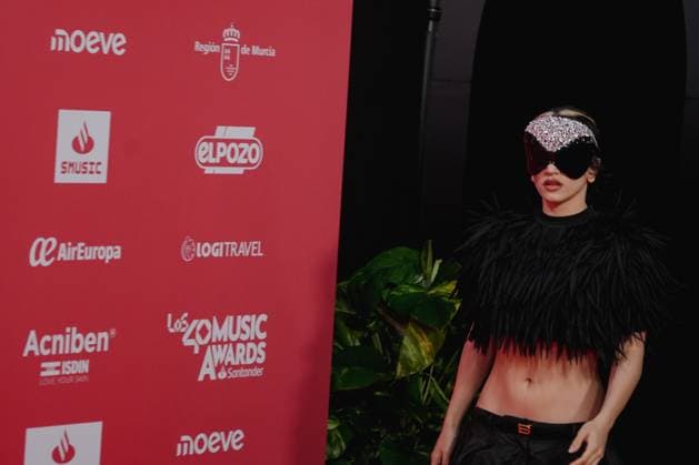 Photocall of Los40 Music Awards Santander 2025 in Valencia Singer Rosalía during the photocall prior to the Los40 Music Awards Santander 2025, at the Roig Arena, on November 7, 2025, in Valencia, Comunidad Valenciana Spain This edition marks the 20th anniversary of the awards, considered one of the most important music events in Spain and internationally 07 NOVEMBER 2025 MUSIC FAMOUS SINGERS LOS 40 POSED PHOTOCALL Valencia Comunidad Valenciana Valencia Comunidad Valenciana Spain  Copyright: xJorgexGilx 7084061