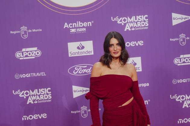 Photocall of Los40 Music Awards Santander 2025 in Valencia Influencer Susana Molina during the photocall prior to the Los40 Music Awards Santander 2025, at the Roig Arena, on November 7, 2025, in Valencia, Comunidad Valenciana Spain This edition marks the 20th anniversary of the awards, considered one of the most important music events in Spain and internationally 07 NOVEMBER 2025 MUSIC FAMOUS SINGERS LOS 40 POSED PHOTOCALL Valencia Comunidad Valenciana Valencia Comunidad Valenciana Spain  Copyright: xJorgexGilx 7084233
