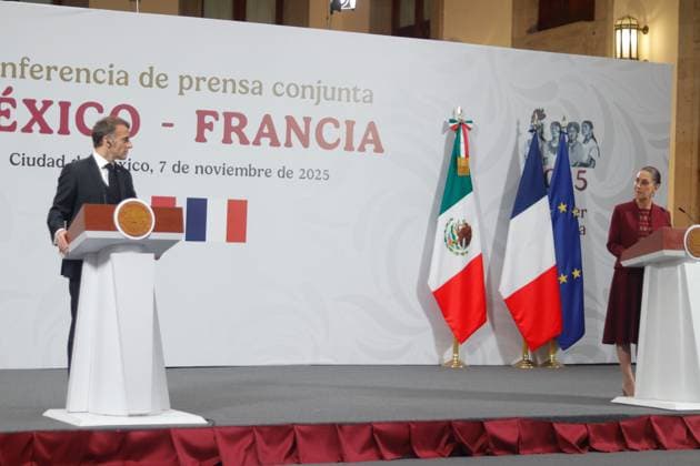 Mexico s President, Claudia Sheinbaum Pardo meets whit President of France Emmanuel Macron during the joint Mexico-France press conference as part of Macron working visit to Mexico at the National Palace. on November 7, 2025 in Mexico City, Mexico. Mexico City Mexico - ZUMAe321 20251107_zia_e321_047 Copyright: xCarlosxSantiagox