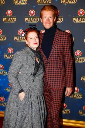 Gala-Premiere 2025 der Palazzo Dinner Show im Spiegelpalast in Berlin Berlin, 7.11.2025 Enie van de Meiklokjes und Ehemann Tobias Staerbo bei der Gala-Premiere 2025 der Palazzo Dinner Show im Spiegelpalast in Berlin Berlin Copyright: xMatthiasxGränzdörferx