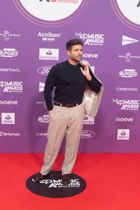 Photocall of Los40 Music Awards Santander 2025 in Valencia Singer Pablo Alborán during the photocall prior to the Los40 Music Awards Santander 2025, at the Roig Arena, on November 7, 2025, in Valencia, Comunidad Valenciana Spain This edition marks the 20th anniversary of the awards, considered one of the most important music events in Spain and internationally 07 NOVEMBER 2025 MUSIC FAMOUS SINGERS LOS 40 POSED PHOTOCALL Valencia Comunidad Valenciana Valencia Comunidad Valenciana Spain  Copyright: xJorgexGilx 7085012