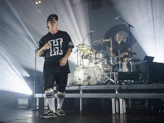 Konzert von H-Blockx in Berlin Konzert der Band H-Blockx am 07.11.2025 in der Berliner Columbiahalle. Im Bild Sänger und Gründer der Band Henning Wehland und Schlagzeuger Steffen Wilmking., Berlin Berlin Deutschland Tempelhof