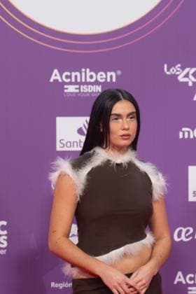 Photocall of Los40 Music Awards Santander 2025 in Valencia Singer Chiara Oliver during the photocall prior to the Los40 Music Awards Santander 2025, at the Roig Arena, on November 7, 2025, in Valencia, Comunidad Valenciana Spain This edition marks the 20th anniversary of the awards, considered one of the most important musical events in Spain and internationally 07 NOVEMBER 2025 MUSIC FAMOUS SINGERS LOS 40 POSED PHOTOCALL Valencia Comunidad Valenciana Valencia Comunidad Valenciana Espana  Copyright: xJorgexGilx 7085041