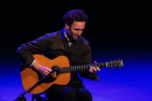 Julian Lage performs in Madrid, Spain - 07 Nov 2025 American jazz guitarist Julian Lage performs during the JAZZMADRID concert at the Fernanda Gómez Theatre in Madrid. Madrid Spain Copyright: xAtilanoxGarciax xSOPAxImagesx FOTO55048