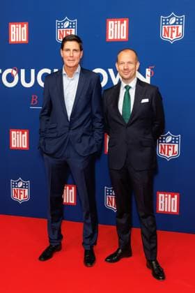 Empfang - BILD NFL TOUCHDOWN BERLIN - Marcus Höfl und Peer Naubert beim BILD TOUCHDOWN BERLIN National Football League - Empfang, anlässlich des ersten regulären Saisonspiels der NFL Teams Indianapolis Colts vs. Atlanta Falcons am 07.11.2025 im Axel-Springer-Hochhaus in Berlin. Copyright: xEventpressxKochanx