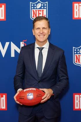 Empfang - BILD NFL TOUCHDOWN BERLIN - Oliver Bierhoff beim BILD TOUCHDOWN BERLIN National Football League - Empfang, anlässlich des ersten regulären Saisonspiels der NFL Teams Indianapolis Colts vs. Atlanta Falcons am 07.11.2025 im Axel-Springer-Hochhaus in Berlin. Copyright: xEventpressxKochanx