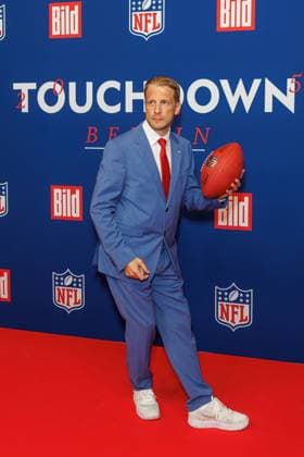 Empfang - BILD NFL TOUCHDOWN BERLIN - Oliver Pocher beim BILD TOUCHDOWN BERLIN National Football League - Empfang, anlässlich des ersten regulären Saisonspiels der NFL Teams Indianapolis Colts vs. Atlanta Falcons am 07.11.2025 im Axel-Springer-Hochhaus in Berlin. Copyright: xEventpressxKochanx