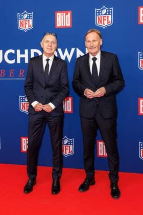 Empfang - BILD NFL TOUCHDOWN BERLIN - Bernd Neuendorf und Hans-Joachim Watzke beim BILD TOUCHDOWN BERLIN National Football League - Empfang, anlässlich des ersten regulären Saisonspiels der NFL Teams Indianapolis Colts vs. Atlanta Falcons am 07.11.2025 im Axel-Springer-Hochhaus in Berlin. Copyright: xEventpressxKochanx