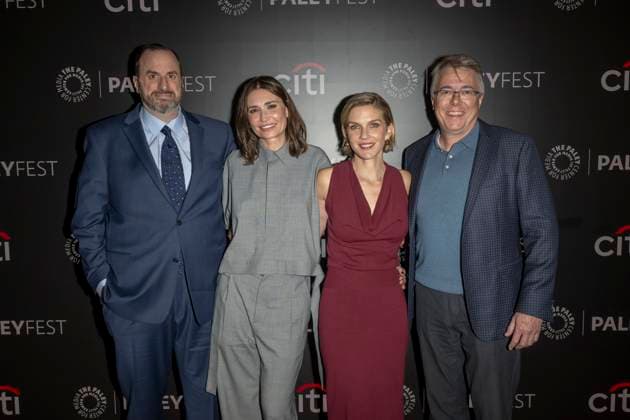 PaleyFest NY 2025: Apple TV s Pluribus , New York, New York, USA - 07 Nov 2025 (L-R) Alan Sepinwall, Karolina Wydra, Rhea Seehorn and Vince Gilligan attend Apple TV s Pluribus during PaleyFest NY 2025 at The Paley Museum in New York City. New York United States Copyright: xRonxAdarx xSOPAxImagesx _radar_paley_20251107_00043