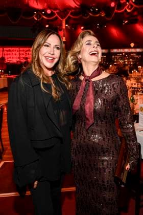 abb Palazzo- Simone Thomalla und Bettina Cramer zu Gast bei der Gala Premiere von Kolja Kleeberg und Hans-Peter Wodarz 17. Dinner Show Unikate im PALAZZO-Spiegelpalast am 07.11.2025 in Berlin Berlin Deutschland