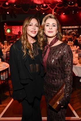 abb Palazzo- Simone Thomalla und Bettina Cramer zu Gast bei der Gala Premiere von Kolja Kleeberg und Hans-Peter Wodarz 17. Dinner Show Unikate im PALAZZO-Spiegelpalast am 07.11.2025 in Berlin Berlin Deutschland