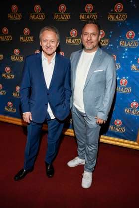 abb Palazzo- Axel Pape und Lars Pape zu Gast bei der Gala Premiere von Kolja Kleeberg und Hans-Peter Wodarz 17. Dinner Show Unikate im PALAZZO-Spiegelpalast am 07.11.2025 in Berlin Berlin Deutschland