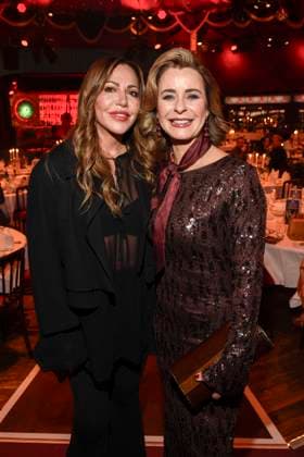 abb Palazzo- Simone Thomalla und Bettina Cramer zu Gast bei der Gala Premiere von Kolja Kleeberg und Hans-Peter Wodarz 17. Dinner Show Unikate im PALAZZO-Spiegelpalast am 07.11.2025 in Berlin Berlin Deutschland