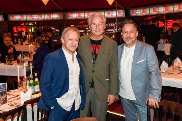 abb Palazzo- Axel Pape, Klaus Wowereit und Lars Pape zu Gast bei der Gala Premiere von Kolja Kleeberg und Hans-Peter Wodarz 17. Dinner Show Unikate im PALAZZO-Spiegelpalast am 07.11.2025 in Berlin Berlin Deutschland