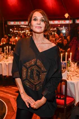 abb Palazzo- Anouschka Renzi zu Gast bei der Gala Premiere von Kolja Kleeberg und Hans-Peter Wodarz 17. Dinner Show Unikate im PALAZZO-Spiegelpalast am 07.11.2025 in Berlin Berlin Deutschland