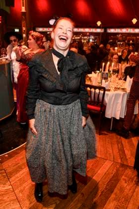 abb Palazzo- Enie van de Meiklokjes zu Gast bei der Gala Premiere von Kolja Kleeberg und Hans-Peter Wodarz 17. Dinner Show Unikate im PALAZZO-Spiegelpalast am 07.11.2025 in Berlin Berlin Deutschland
