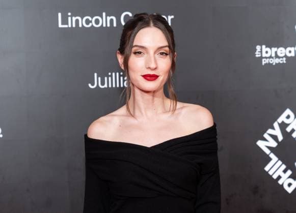 Premiere of El Canto de las Manos ( Song Of The Hands ) Maria Valverde attends premiere of movie El Canto de las Manos ( Song Of The Hands ) at David Geffen Hall at Lincoln Center in New York, NY on November 7, 2025 New York New York United States Copyright: LevxRadin