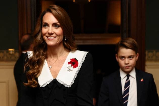 Entertainment Bilder des Tages . 08 11 2025. London, United Kingdom. King Charles III, Queen Camilla, Kate Middleton, the Princess of Wales and Prince George at the Royal British Legion Festival of Remembrance at the Royal Albert Hall in London.  xPoolx xi-Imagesx IIM-26363-0012