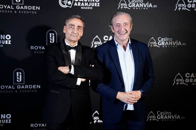 Antenas de Oro Awards 2025 The president of the Federation of Spanish Radio and Television Associations, Juan Ignacio Ocana i and journalist Josep Pedrerol d , during the photocall prior to the presentation of the Antenas de Oro Awards, at the Casino de Aranjuez, on November 8, 2025, in Aranjuez, Madrid Spain The Federation of Spanish Radio and Television Associations has held the 52nd edition of the Golden Antenna Awards, which recognize the work of the most relevant figures of the year in television, radio and media 08 NOVEMBER 2025 GOLDEN ANTENAS AWARDS CASINO RADIO TELE MEDIA A Pé Aranjuez Madrid Aranjuez Madrid Madrid Espana  Copyright: xA.xPÃ rezxMecax 7087220