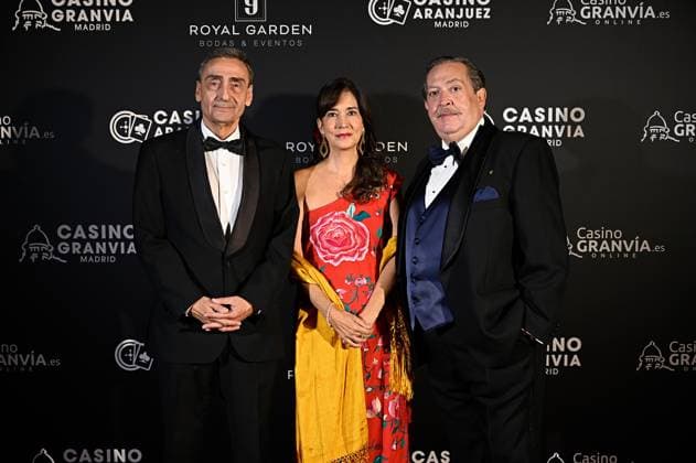 Premios Antenas de Oro Awards 2025 Familiar faces during the photocall prior to the presentation of the Antenas de Oro Awards, at the Casino de Aranjuez, on November 8, 2025, in Aranjuez, Madrid Spain The Federation of Spanish Radio and Television Associations has celebrated the 52nd edition of the Antena de Oro Awards, which recognize the work of the most relevant figures of the year in television, radio and media, which recognize the work of the most relevant figures of the year in television, radio and media 08 NOVEMBER 2025 GOLDEN ANTENAS AWARDS CASINO RADIO TELE MEDIA A Pé Aranjuez Madrid Aranjuez Madrid Madrid Espana  Copyright: xA.xPÃ rezxMecax 7087559