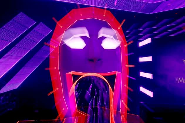 Die Kulisse, durch die die Figuren die Bühne betreten, in der Prosieben-Show The Masked Singer in den MMC-Studios in Ossendorf. (Themenbild, Symbolbild) Köln, 08.11.2025 NRW Deutschland Copyright: xChristophxHardtx