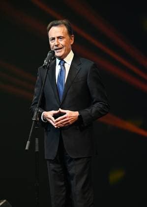 Gala of the Antenas de Oro Awards 2025 Matías Prats receives the Antena de Oro 2025 award, at the Casino de Aranjuez, on November 8, 2025, in Aranjuez, Madrid Spain The Federation of Spanish Radio and Television Associations has celebrated the 52nd edition of the Antena de Oro Awards, which recognize the work of the most relevant figures of the year in television, radio and media GOLDEN ANTENAS AWARDS MATIAS PRATS TELEVISION RADIO Aranjuez Madrid Aranjuez Madrid Spain  Copyright: xFranciscoxGuerrax 7087828