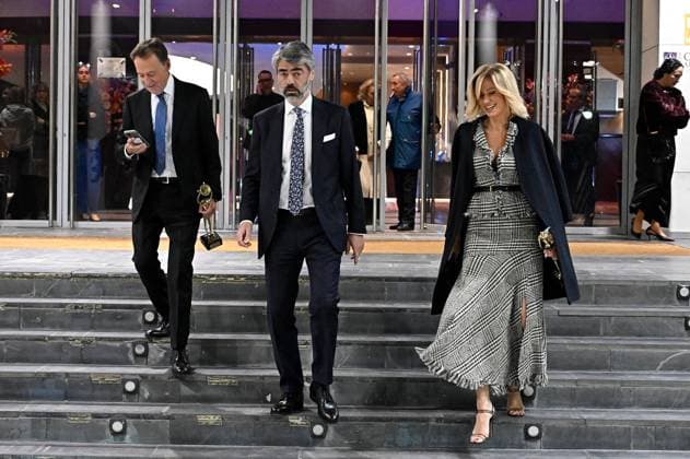 Gala of the Golden Antenna Awards 2025 Matías Prats, Susanna Griso and her partner, Luis Enríquez leave after the gala of the Golden Antenna Awards 2025, at the Casino de Aranjuez, on November 8, 2025, in Aranjuez, Madrid Spain The Federation of Spanish Radio and Television Associations has celebrated the 52nd edition of the Golden Antenna Awards, which recognize the work of the most relevant figures of the year in television, radio and media.  Copyright: xFranciscoxGuerrax 7087895
