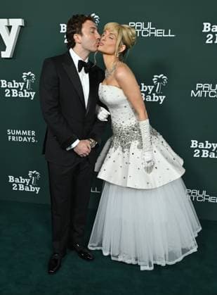 2025 Baby2Baby Gala Daryl Sabara and Meghan Trainor arriving to the 2025 Baby2Baby Gala presented by Paul Mitchell at the Pacific Design Center on November 8, 2025 in West Hollywood, Ca. West Hollywood Pacific Design Center California USA Copyright: xLisaxOConnor xAFF-USA.COMx
