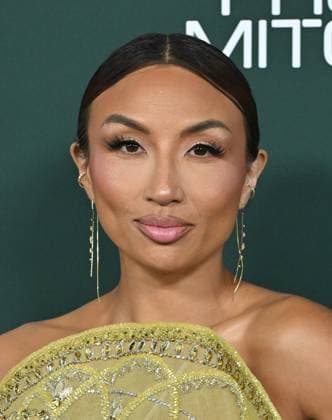 2025 Baby2Baby Gala Jeannie Mai arriving to the 2025 Baby2Baby Gala presented by Paul Mitchell at the Pacific Design Center on November 8, 2025 in West Hollywood, Ca. West Hollywood Pacific Design Center California USA Copyright: xLisaxOConnor xAFF-USA.COMx