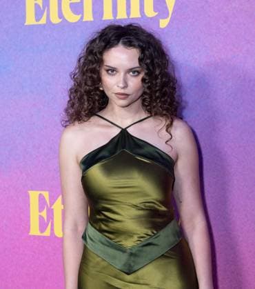 November 8, 2025, Bronx, New York, USA: Isabella Briggs attends Eternity premiere at Regal Union Square in New York, NY on November 8, 2025. Bronx USA - ZUMAr339 20251108_znp_r339_029 Copyright: xLevxRadinx