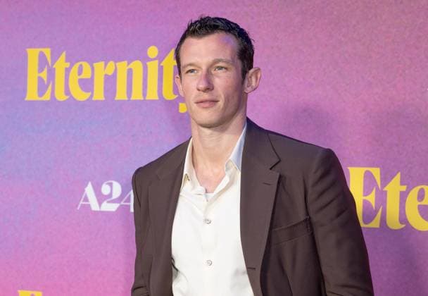 November 8, 2025, Bronx, New York, USA: Callum Turner wearing suit by Louis Vuitton attends Eternity premiere at Regal Union Square in New York, NY on November 8, 2025. Bronx USA - ZUMAr339 20251108_znp_r339_053 Copyright: xLevxRadinx