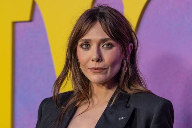 November 8, 2025, Bronx, New York, USA: Elizabeth Olsen wearing dress by Givenchy attends Eternity premiere at Regal Union Square in New York, NY on November 8, 2025. Bronx USA - ZUMAr339 20251108_znp_r339_080 Copyright: xLevxRadinx