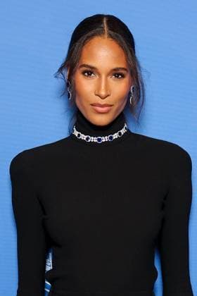 The Global Gift Gala at Four Seasons Hotel George V in Paris Gala Global Gift a l hotel Four Seasons George V a Paris Cindy Bruna 450500 2025 11 08 Paris France  Copyright: xSebastienxFremontx xStarfacex STAR_450500_082