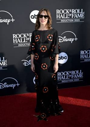 2025 Rock & Roll Hall of Fame Induction Ceremony Feist arriving to the 2025 Rock & Roll Hall of Fame Induction Ceremony held at the Peacock Theater on November 8, 2025 in Los Angeles, Ca. Los Angeles Peacock Theater California USA Copyright: xStarbuck AFF-USA.COMx