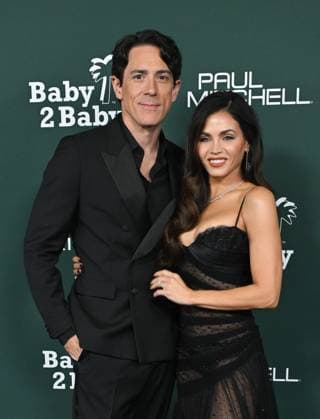 2025 Baby2Baby Gala Steve Kazee and Jenna Dewan arriving to the 2025 Baby2Baby Gala presented by Paul Mitchell at the Pacific Design Center on November 8, 2025 in West Hollywood, Ca. West Hollywood Pacific Design Center California USA Copyright: xLISAxOConnor xAFF-USA.COMx
