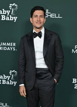 2025 Baby2Baby Gala Danny Ramirez arriving to the 2025 Baby2Baby Gala presented by Paul Mitchell at the Pacific Design Center on November 8, 2025 in West Hollywood, Ca. West Hollywood Pacific Design Center California USA Copyright: xLISAxOConnor xAFF-USA.COMx