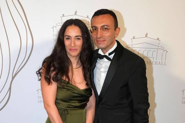 Frankfurts Buergermeister Mike Josef und seine Ehefrau Chris beim 43. Deutschen Sportpresseball am 8.11.2025 in der Alten Oper in Frankfurt am Main Deutscher Sportpresseball 2025 in Frankfurt am Main