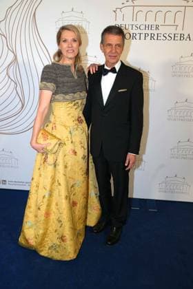Franziska Reichenbacher und ihr Ehemann Alfred Schneiberg beim 43. Deutschen Sportpresseball am 8.11.2025 in der Alten Oper in Frankfurt am Main Deutscher Sportpresseball 2025 in Frankfurt am Main