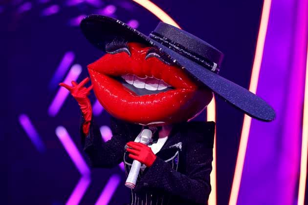 Die Figur Kiss in der Prosieben-Show The Masked Singer in den MMC-Studios in Ossendorf. Köln, 08.11.2025 NRW Deutschland Copyright: xChristophxHardtx