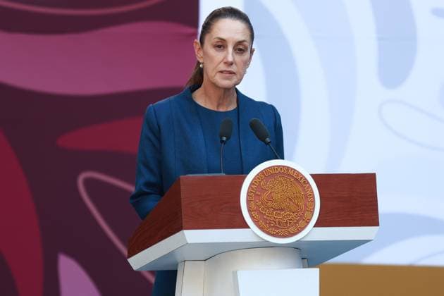 Mexican President Claudia Sheinbaum presents Michoacan for Justice and Peace plan MEXICO CITY, MEXICO - NOVEMBER 09: Mexican President Claudia Sheinbaum attends the presentation of Michoacan for Justice and Peace plan, at the National Palace, in Mexico City, Mexico on November 09, 2025. The plan was presented with the aim of tackling violence and promoting development in the state of Michoacan, following the killing of the local mayor Carlos Manzo. Daniel Cardenas Anadolu Mexico City Mexico. Editorial use only. Please get in touch for any other usage.  Copyright: x2025xAnadoluxDanielxCardenasx
