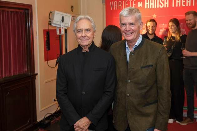 joost HansaTheater- John Neumeier und Prof. Dr. Hermann Reichenspurner zu Gast bei der Eroeffnung Gala Variete Show im Hansa Theater Saison Eroeffung 2025 2026 am 06.11.2025 in Hamburg Hamburg Deutschland
