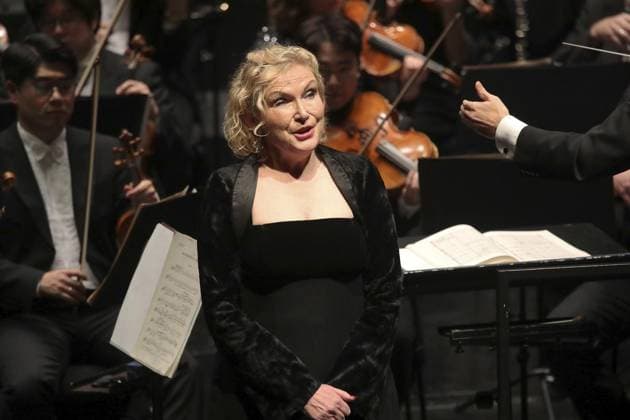 3. Sinfoniekonzert der Neuen Philharmonie Westfalen mit der Gelsenkirchener Star-Sopranistin Anne Schwanewilms im Musiktheater im Revier in Gelsenkirchen ** NUR FÜR REDAKTIONELLE ZWECKE ** EDITORIAL USE ONLY **<p>3. Sinfoniekonzert der Neuen Philharmonie Westfalen mit der Gelsenkirchener Star-Sopranistin Anne Schwanewilms am Montag den 10. November 2025 im Musiktheater im Revier in Gelsenkirchen Foto : Frank Oppitz FUNKE Foto Services< p> Kultur, Kunst, Unterhaltung Deutschland NRW Gelsenkirchen Copyright: FrankxOppitz