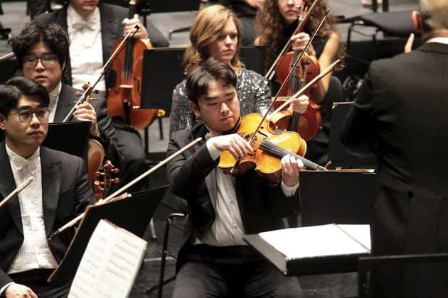 3. Sinfoniekonzert der Neuen Philharmonie Westfalen mit der Gelsenkirchener Star-Sopranistin Anne Schwanewilms im Musiktheater im Revier in Gelsenkirchen ** NUR FÜR REDAKTIONELLE ZWECKE ** EDITORIAL USE ONLY **<p>3. Sinfoniekonzert der Neuen Philharmonie Westfalen mit der Gelsenkirchener Star-Sopranistin Anne Schwanewilms am Montag den 10. November 2025 im Musiktheater im Revier in Gelsenkirchen Foto : Frank Oppitz FUNKE Foto Services< p> Kultur, Kunst, Unterhaltung Deutschland NRW Gelsenkirchen Copyright: FrankxOppitz