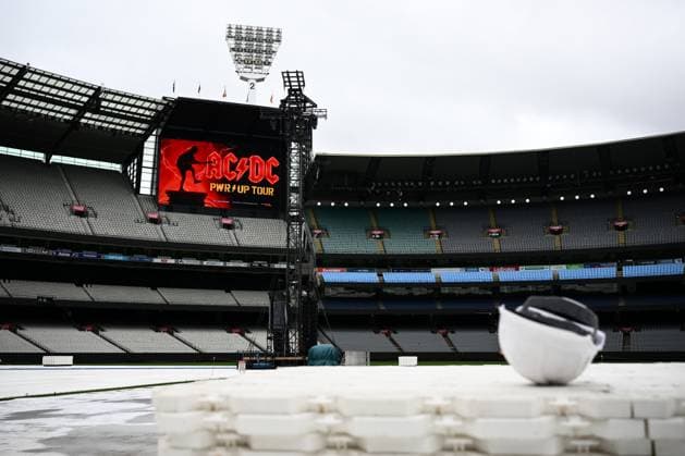ACDC CONCERT STAGING, A general view of staging ahead of a concert by Australian rock band AC DC at the MCG, in Melbourne, Tuesday, November 11, 2025. ( NO ARCHIVING MELBOURNE VICTORIA AUSTRALIA  Copyright: xJOELxCARRETTx 20251111120290648117