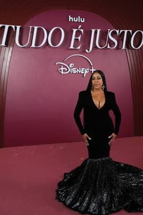 Disney+ Hulu series All™s Fair premiere in Rio de Janeiro American actress, comedian, and television host Niecy Nash-Betts during the launch of the Disney+ series All™s Fair at the Copacabana Palace Theatre in Copacabana, south zone of Rio de Janeiro, on Monday, November 10, 2025. RIO DE JANEIRO Copacabana RIO DE JANEIRO BRAZIL Copyright: xCHARLESxSHOLLx