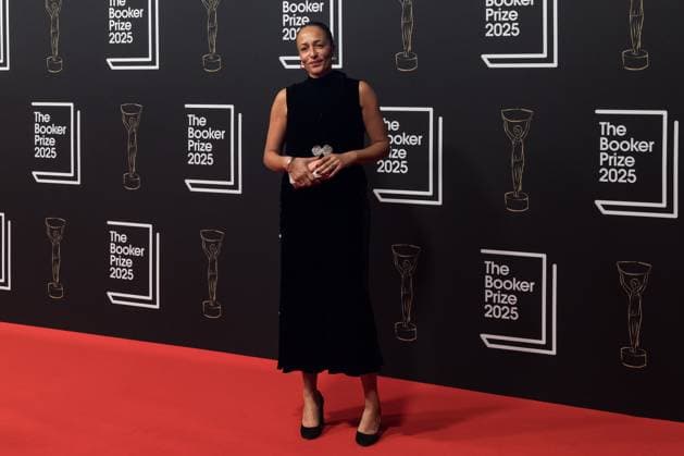 Booker Prize 2025 Award Ceremony in London LONDON, UNITED KINGDOM - NOVEMBER 10: Zadie Smith attends the Booker Prize 2025 winner ceremony at Old Billingsgate in London, United Kingdom on November 10, 2025. The Booker Prize is the world’s most significant award for the best sustained work of fiction written in English by authors from anywhere in the world and published in the UK or Ireland, which has brought recognition, reward and readership to outstanding fiction for over five decades. Wiktor Szymanowicz Anadolu London United Kingdom. Editorial use only. Please get in touch for any other usage.  Copyright: x2025xAnadoluxWiktorxSzymanowiczx