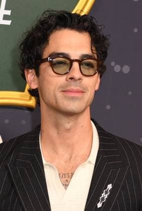 Celebrity arrivals for the premiere of A Very Jonas Christmas Movie at New York City Center Featuring: Joe Jonas Where: New York City, New York, United States When: 10 Nov 2025 Credit: mpi099 MediaPunch INSTARimages EDITORIAL USE ONLY. NOT FOR USE BY NEWSPAPERS BASED IN THE UK. Copyright: xx instar55259217