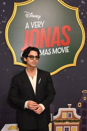 Celebrity arrivals for the premiere of A Very Jonas Christmas Movie at New York City Center Featuring: Joe Jonas Where: New York City, New York, United States When: 10 Nov 2025 Credit: mpi099 MediaPunch INSTARimages EDITORIAL USE ONLY. NOT FOR USE BY NEWSPAPERS BASED IN THE UK. Copyright: xx instar55259234