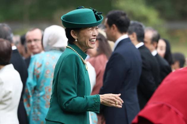 Japanese imperial garden party Japanese Princess Hisako chats with guests at the autumn imperial garden party at the Akasaka Imperial Gardens in Tokyo on Oct. 28, 2025. (Pool photo)  A14AA0005026591P